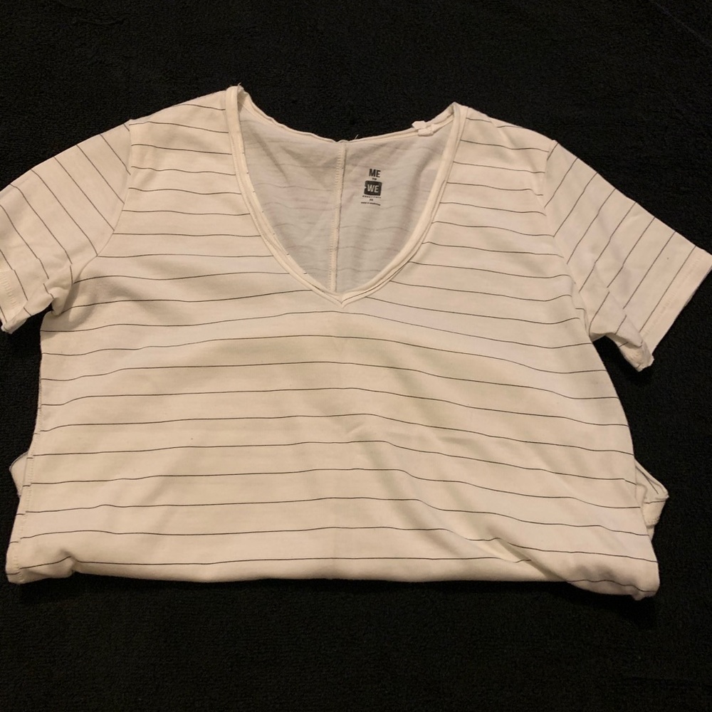 Short Tee with Stripes
